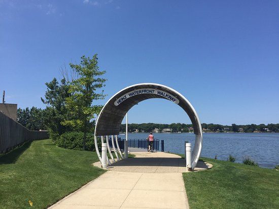 Kollen Park & Heinz Waterfront Walkway